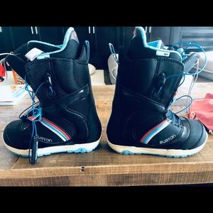 Burton Shoes - Women’s snowboarding boots Burton Shoes - Women’s snowboarding boots